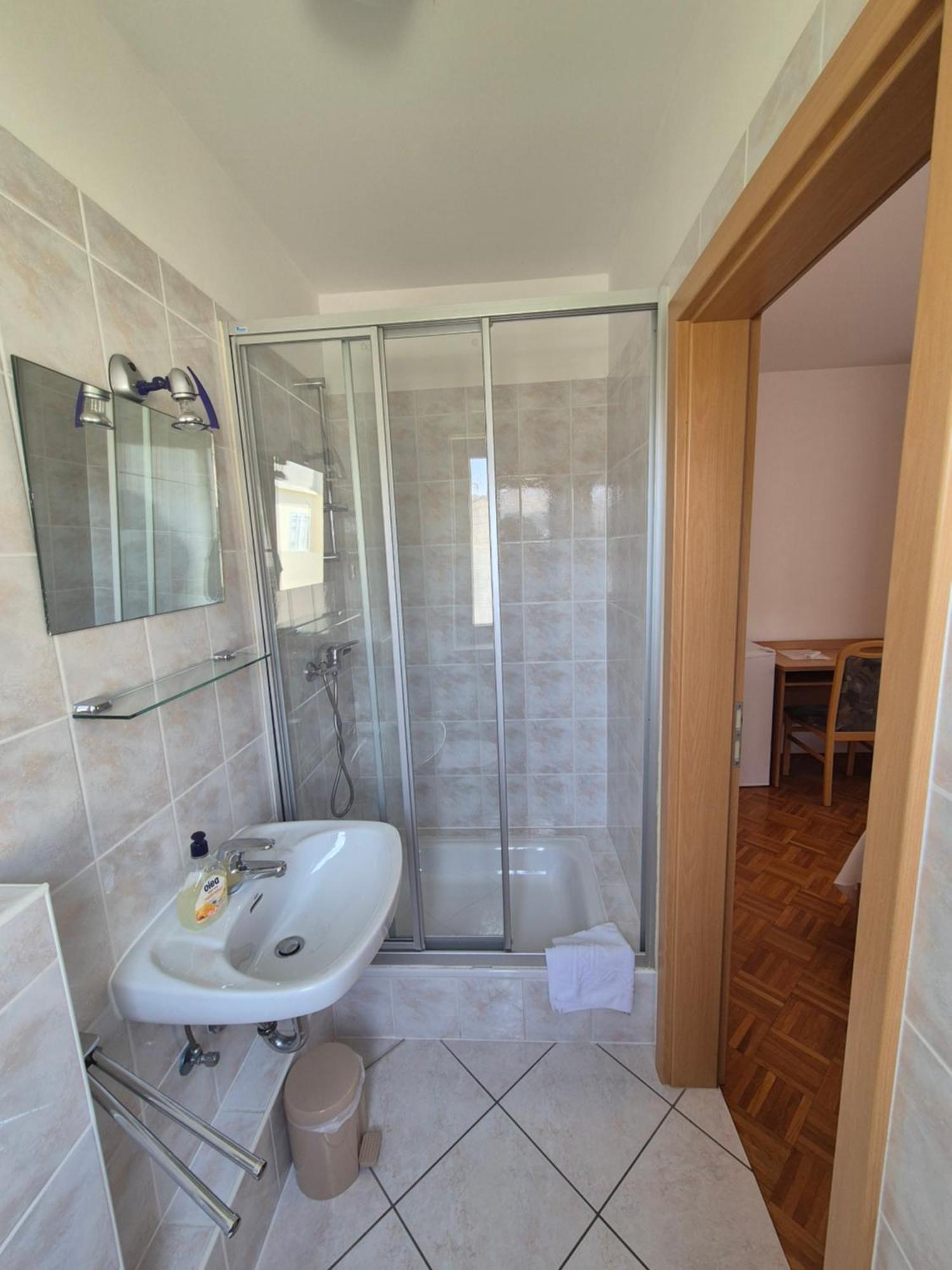 Apartments And Rooms Mamic ドゥギ・ラット エクステリア 写真