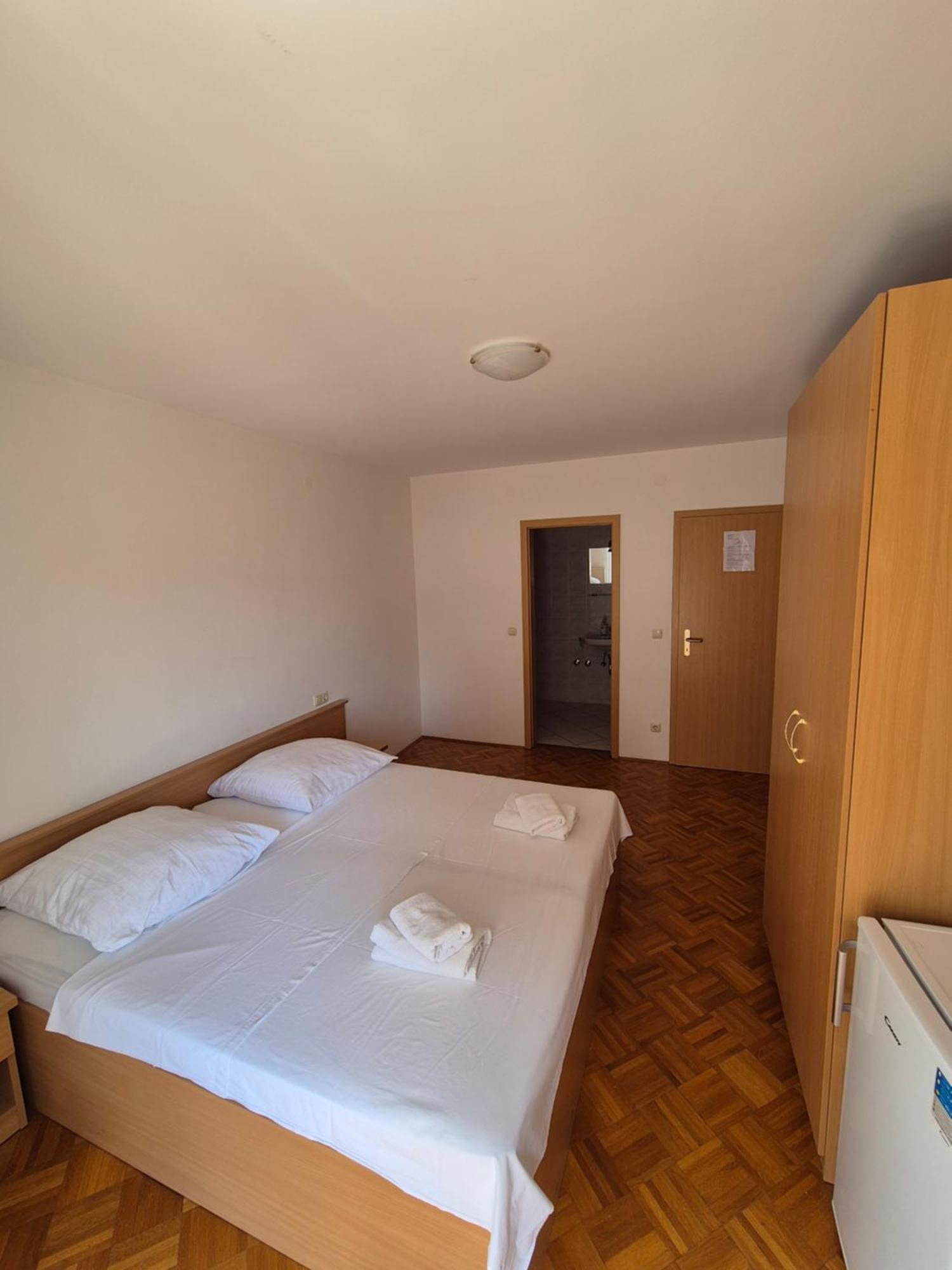 Apartments And Rooms Mamic ドゥギ・ラット エクステリア 写真