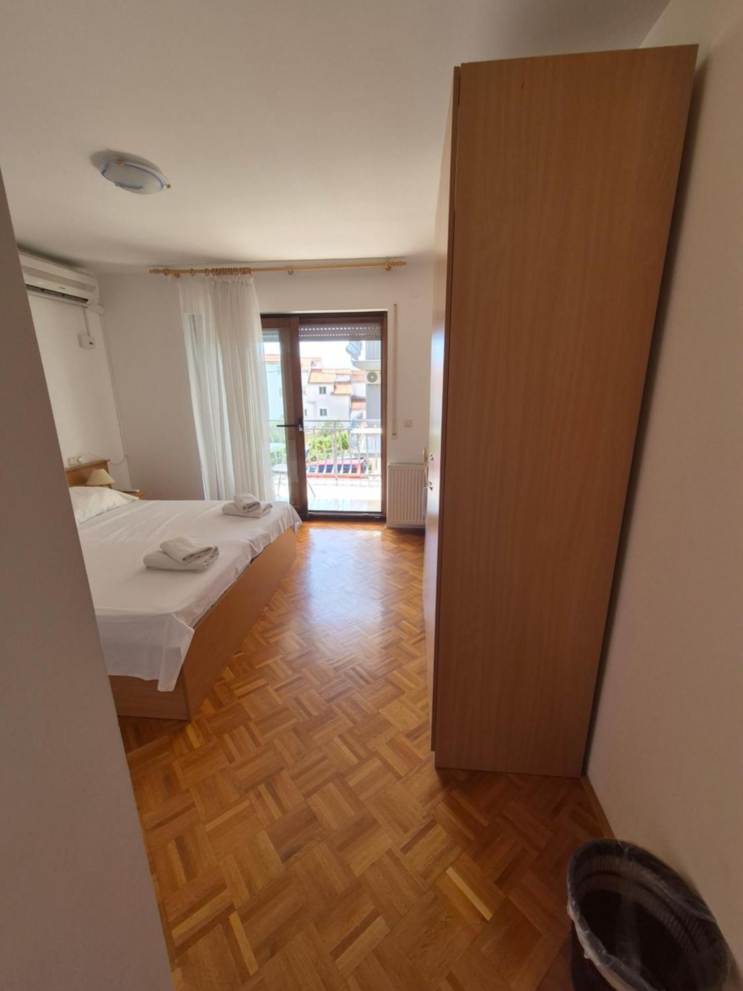 Apartments And Rooms Mamic ドゥギ・ラット エクステリア 写真