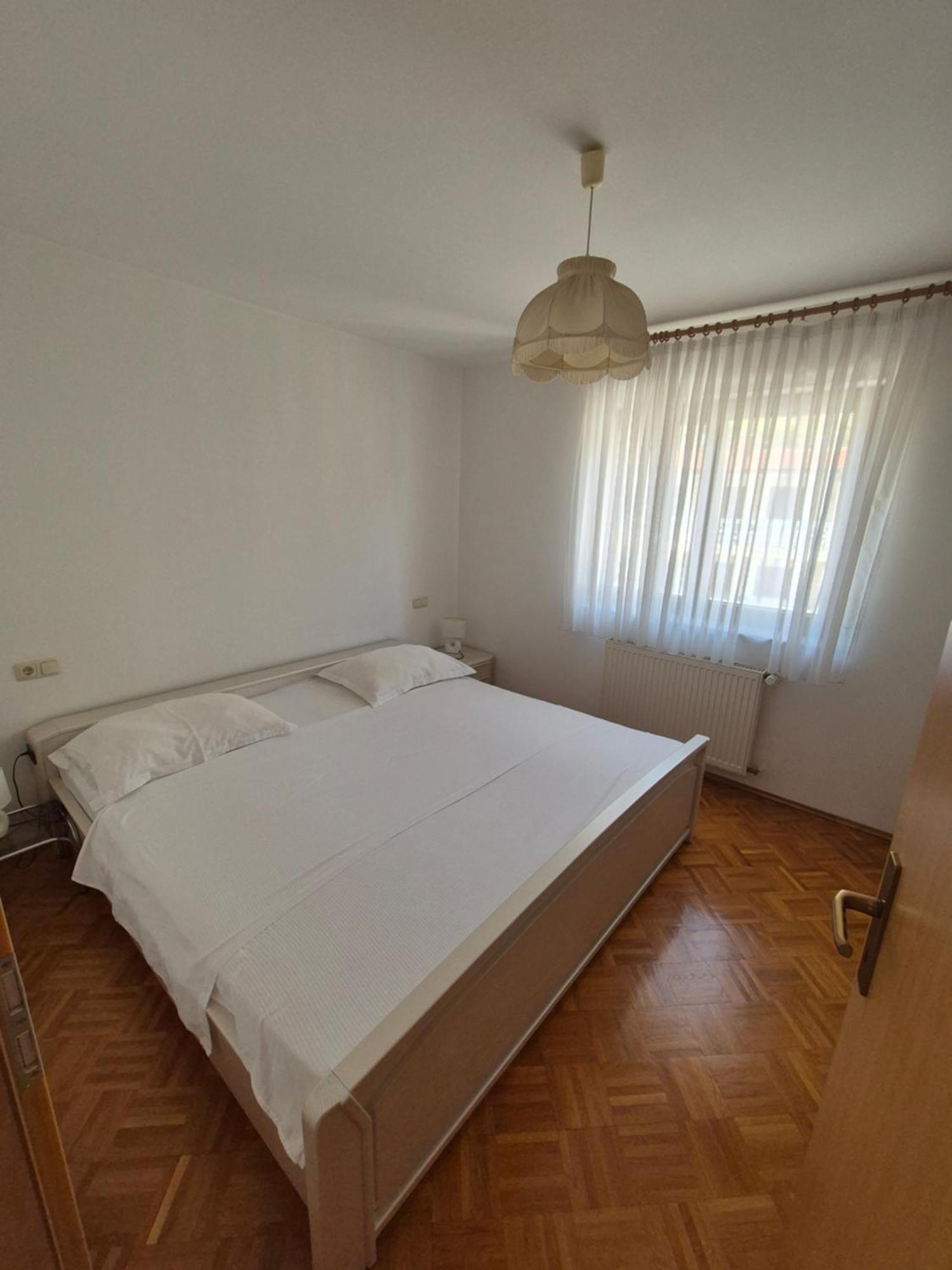 Apartments And Rooms Mamic ドゥギ・ラット エクステリア 写真